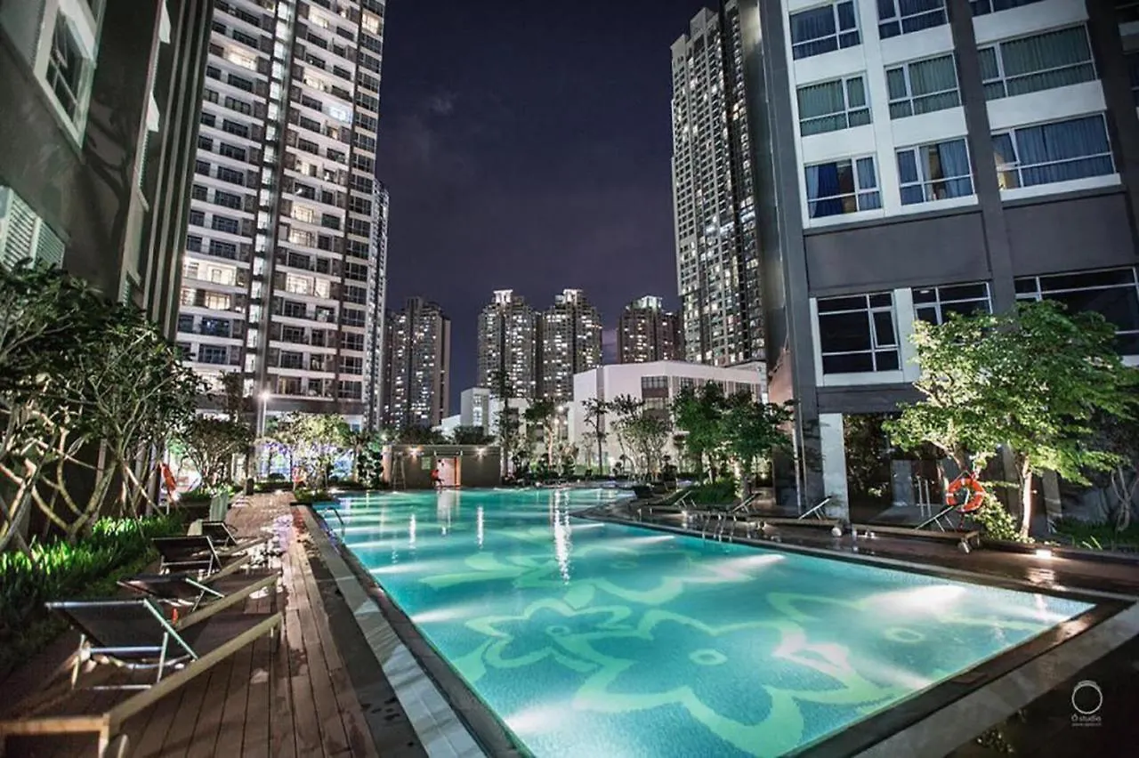 Apartment Yingstay New Saigon - Vinhomes Central Park Ho Chi Minh City